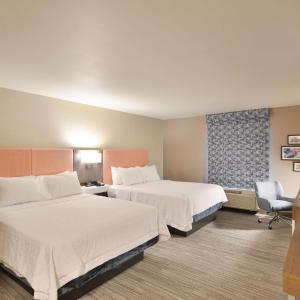 Queen Room with Two Queen Beds - Mobility Access/Non-Smoking
