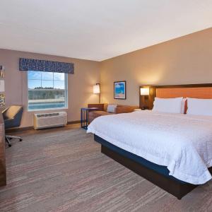 King Room with Sofa Bed - Water View/Non-Smoking