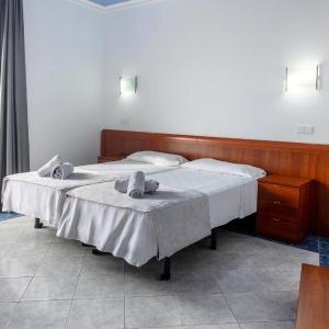 Superior Twin Room with Extra Bed
