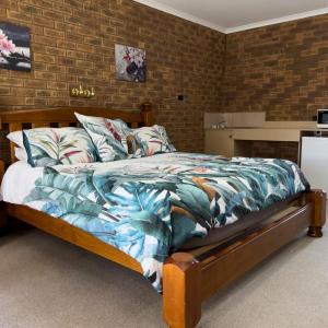 King Room with Spa Bath