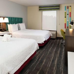 Queen Room with Two Queen Beds - Hearing Access/Non-Smoking