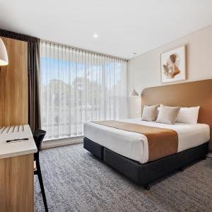 King Executive Suite
