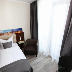 Deluxe Single Room
