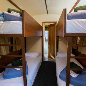 Melbourne Tram (Sleeps 8)