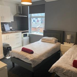Twin Room with Shower