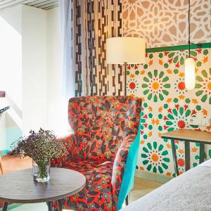 Comfort Double Room with terrace and city views