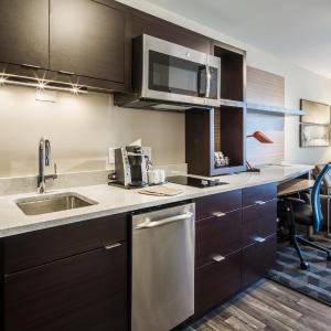 King Studio with Sofa Bed and Roll-in Shower - Mobility and Hearing Accessible