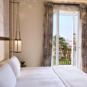 Family Suite with Balcony
