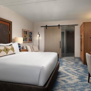 King Room with Pool View