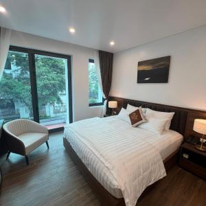 Deluxe Double Room with Balcony