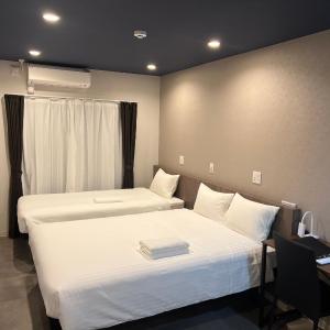 Premier 2nd Large Twin Room- Non-Smoking