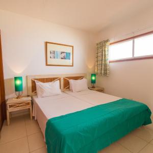 One-Bedroom Apartment with Sea View