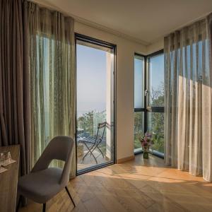 Junior Suite with Balcony