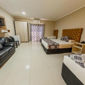 Classic Quadruple Room