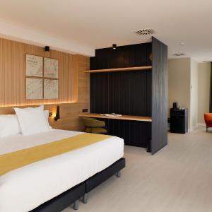 Superior Double Room with Terrace