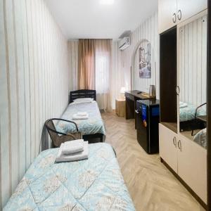 Twin Room with Private Bathroom
