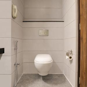 Superior King Room (For CP Plan : Complimentary Hi-Tea ,Guaranteed Early check-in & Late check-out,15% Off on Laundry service and Complimentary Welcome Drink on arrival)