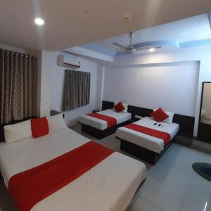 Deluxe Family Room