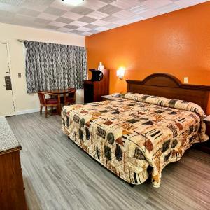 King Room - Non-Smoking