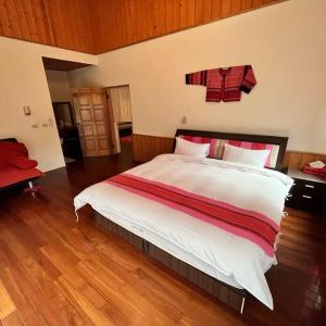 Queen Room with Balcony