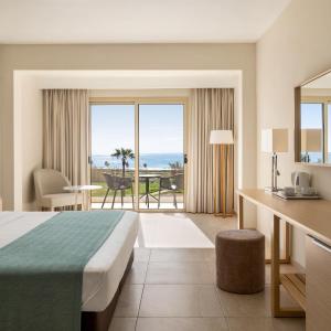 Classic Twin Room with Sea View