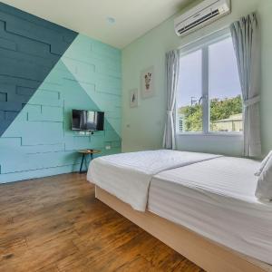 Deluxe Double Room with Shower