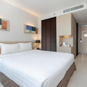 Studio Room Only Flash Sales 