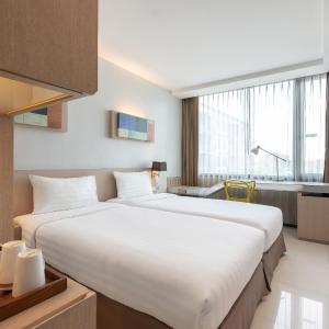 Standard Twin Roon only Flash Sale