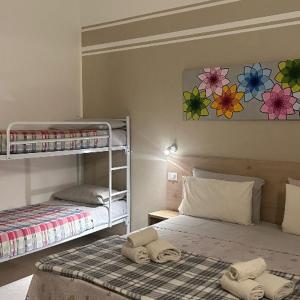 Family Room (2 Adults + 2 Children)