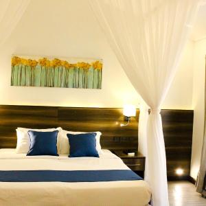 Double or Twin Room with View