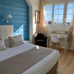 Superior Queen Room with Queen Bed - Non-Smoking