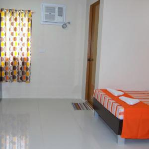 Medium Family Room