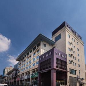 hotelImage