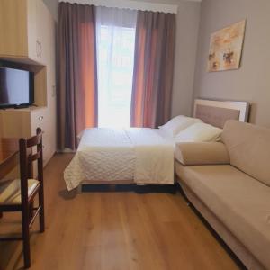 Studio Apartment with Sea View