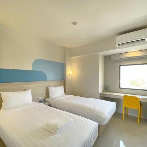 Twin Room with Balcony