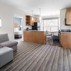 Two-Bedroom King Suite