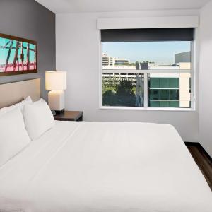One-Bedroom King Suite with Sofa Bed and Kitchen