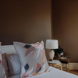 One Bedroom Apartment – The Florence Fox