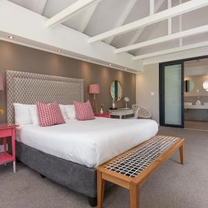 Junior Suite with Mountain View