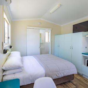 Studio (4 Adults)