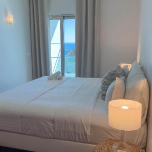 One-Bedroom Suite with Sea View