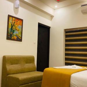 Deluxe Double Room with Extra Bed