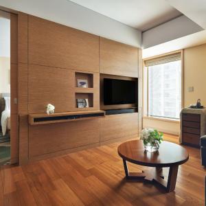 Junior King Suite