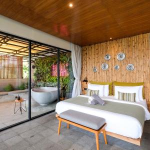 Junior Suite with Ocean View