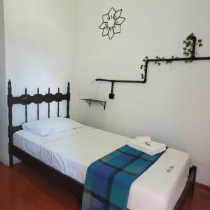 Single Room with Shared Bathroom