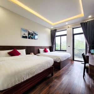 Family Suite with Balcony