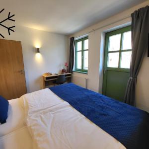 Quadruple Room with Mountain View