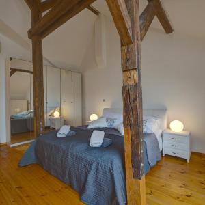 Executive Attic Apartment with Terrace