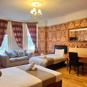 Twin Suite