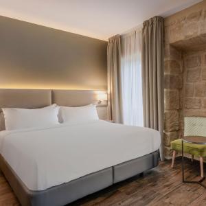Deluxe King Room with River View